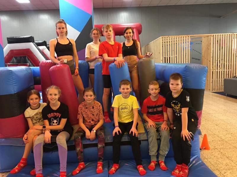10 uczestników projektu